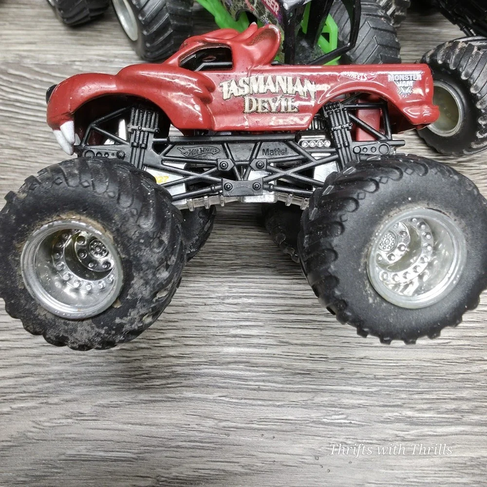 Hot Wheels Monster Jam Trucks - Set Of 5 - Grave Digger, Taz,‎ Mutt, Reptile, +